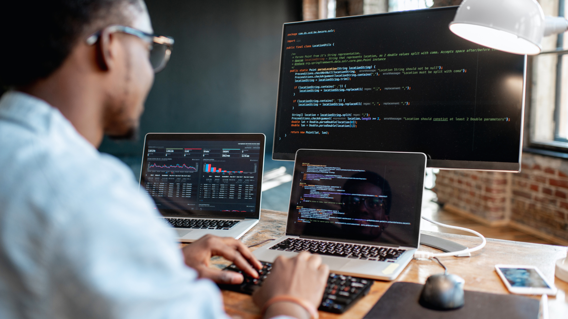 Read more about the article How to Choose the Right Coding Bootcamp for Your Career: Key Factors to Consider
